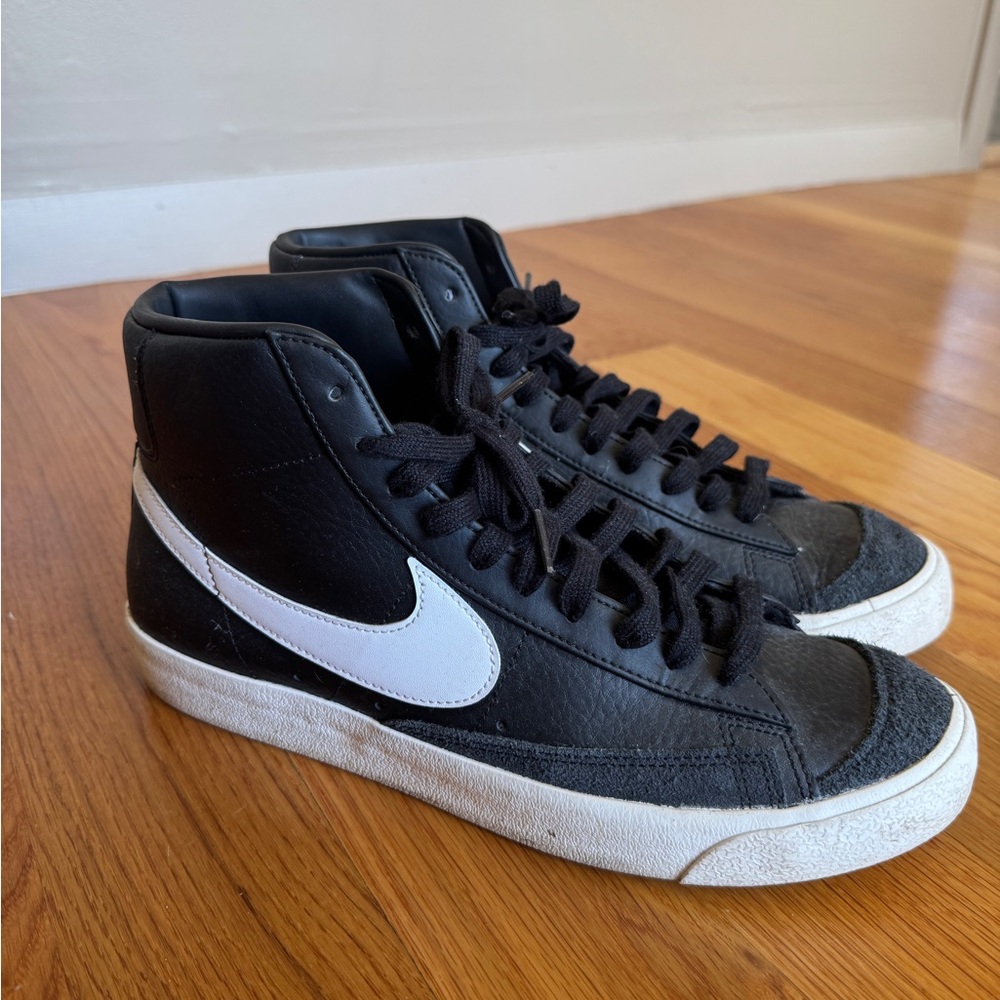 Nike Blazer Sneaker SZ 10.5